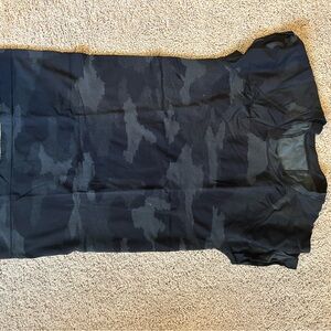 Athleta Black Camo Short Sleeve Tee